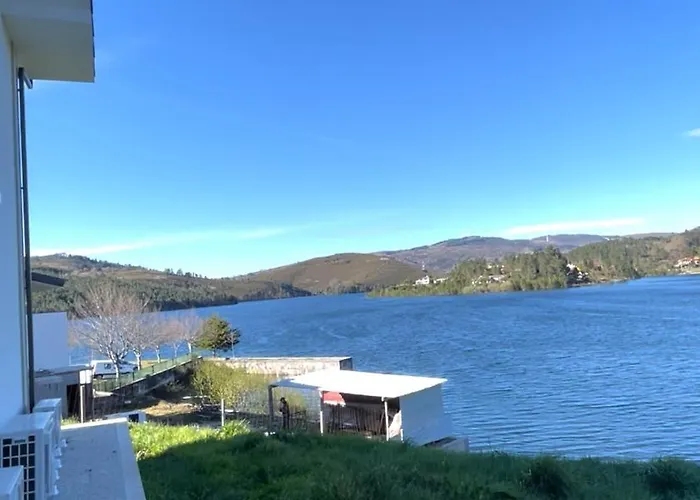 Casa Do Ferreiro T3 Апартаменты *